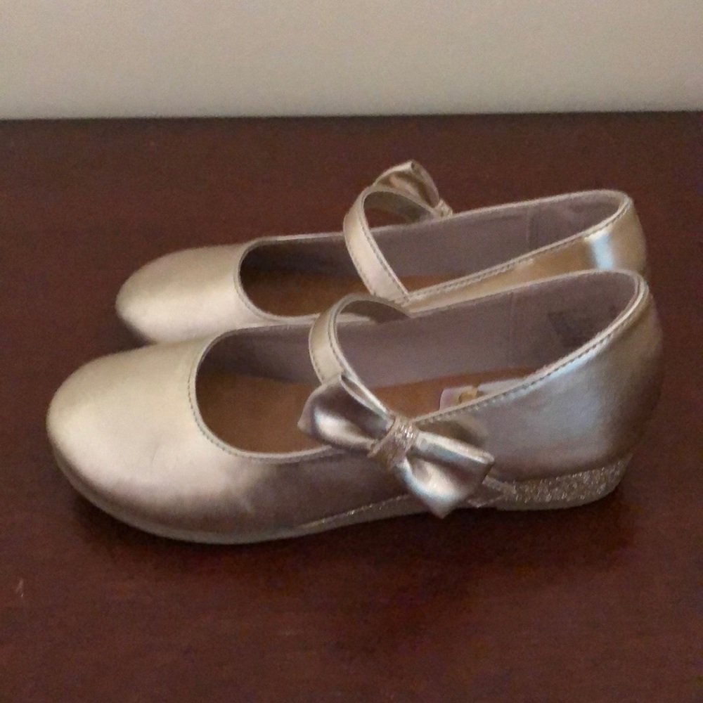 Gold Mary Janes! Worn once! Size 11